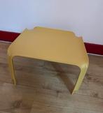 Pierre Paulin Bijzettafel Gubi T877, Huis en Inrichting, Krukjes, Ophalen, Zo goed als nieuw, Kunststof