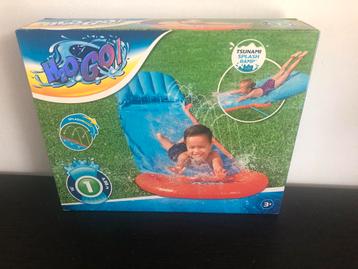 Waterglijbaan. Tsunami. Best Way beschikbaar voor biedingen