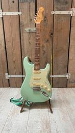 Fender Stratocaster surf green., Muziek en Instrumenten, Snaarinstrumenten | Gitaren | Elektrisch, Ophalen, Zo goed als nieuw