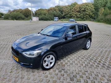 BMW 114i Sport High Exec Cruise Stoelverwarming PDC 220pk  beschikbaar voor biedingen