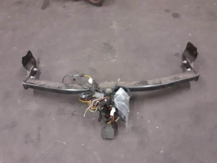 Trekhaak van een Hyundai IX20, Auto-onderdelen, Ophanging en Onderstel, Hyundai, Gebruikt, 3 maanden garantie, Ophalen of Verzenden