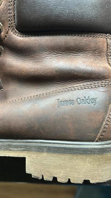 James Oakley schoenen beschikbaar voor biedingen