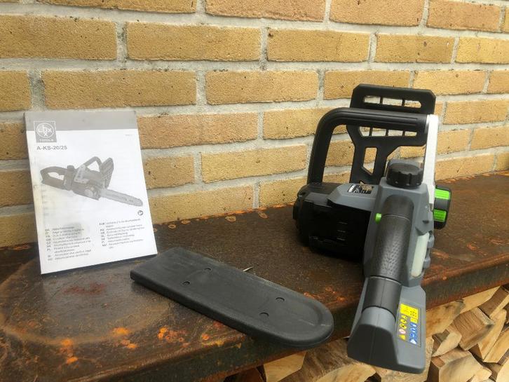 Accu Ketting Zaag Lux Tools, Tuin en Terras, Hand-tuingereedschap, Zo goed als nieuw, Overige soorten, Ophalen