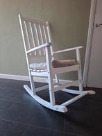 Mooie witte schommelstoel, Kinderen en Baby's, Kinderkamer | Tafels en Stoelen, Ophalen, Zo goed als nieuw, Stoel(en)