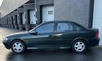 Opel Vectra 1.6-16V Sport Edition NWEAPK/CLIMA/LMV/TREKHAAK/, Auto's, Gebruikt, Zwart, 4 cilinders, 635 kg