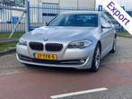 BMW 5 Serie 520d High Executive (bj 2012, automaat), 1600 kg, Origineel Nederlands, Te koop, Zilver of Grijs