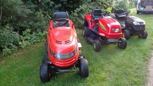 wegens inruil 3 x zitmaaier met vangbak 1 x zgan, Tuin en Terras, Zitmaaiers, Gebruikt, 90 tot 120 cm, Elektrische starter, Opvangbak