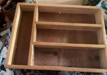 Houten Bestekbak met Vakken beschikbaar voor biedingen
