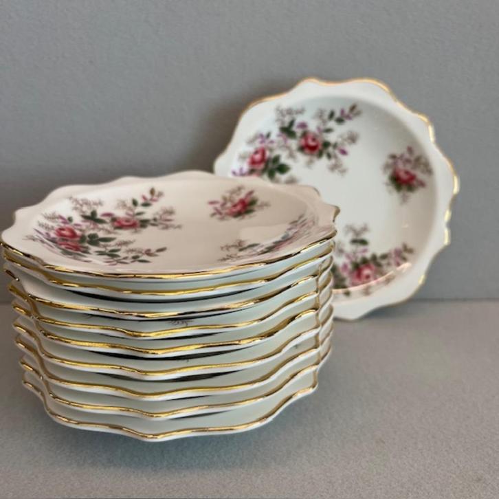 Royal Albert Lavender Rose – 10 petit four schaaltjes – Ø 11, Antiek en Kunst, Antiek | Servies los, Ophalen of Verzenden