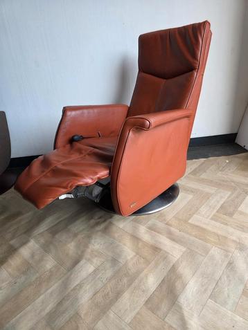 Prominent relaxfauteuil cognac medium/large topswing  beschikbaar voor biedingen