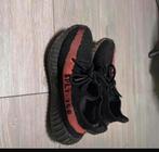 Originele Yeezy Boost 350 - Maat 38, Ophalen of Verzenden, Zo goed als nieuw, Zwart, Sneakers of Gympen