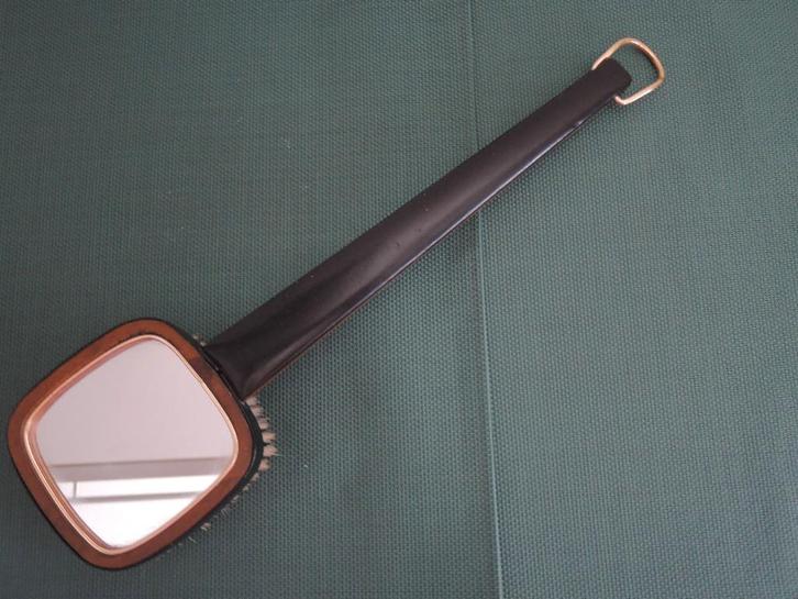 Vintage kledingborstel met spiegeltje, Antiek en Kunst, Curiosa en Brocante, Verzenden