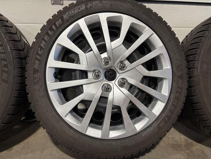 17" michelin alpin-6 winterbanden st. 5 x 108 peugeot 308 .., Auto-onderdelen, Banden en Velgen, Band(en), Winterbanden, 17 inch