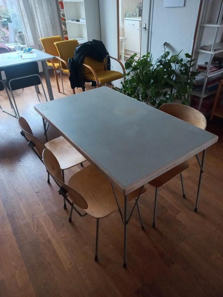 Rietveld Gispen Eettafel met Stoelen, Huis en Inrichting, Tafels | Eettafels, Gebruikt, 100 tot 150 cm, 150 tot 200 cm, Vier personen