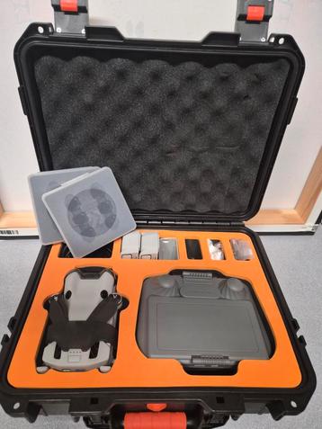 DJI Mini 4 Pro fly more combo en smart controller beschikbaar voor biedingen