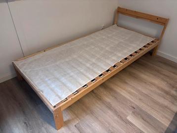 IKEA NEIDEN bed compleet met lattenbodem en matras - afbeelding 3