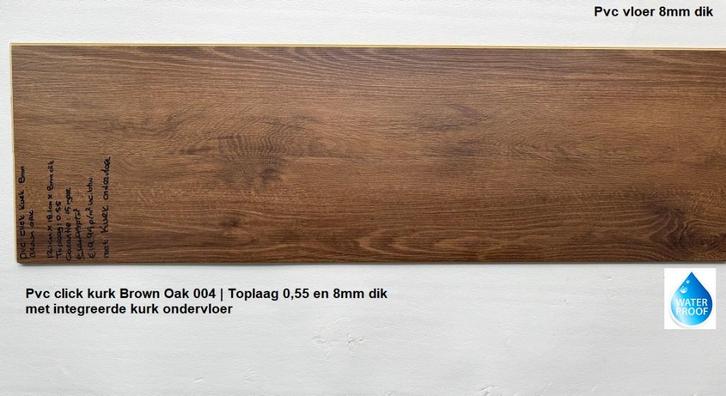 8mm dik Pvc click Brown Oak met integreerde kurk ondervloer, Huis en Inrichting, Stoffering | Vloerbedekking, Nieuw, Laminaat
