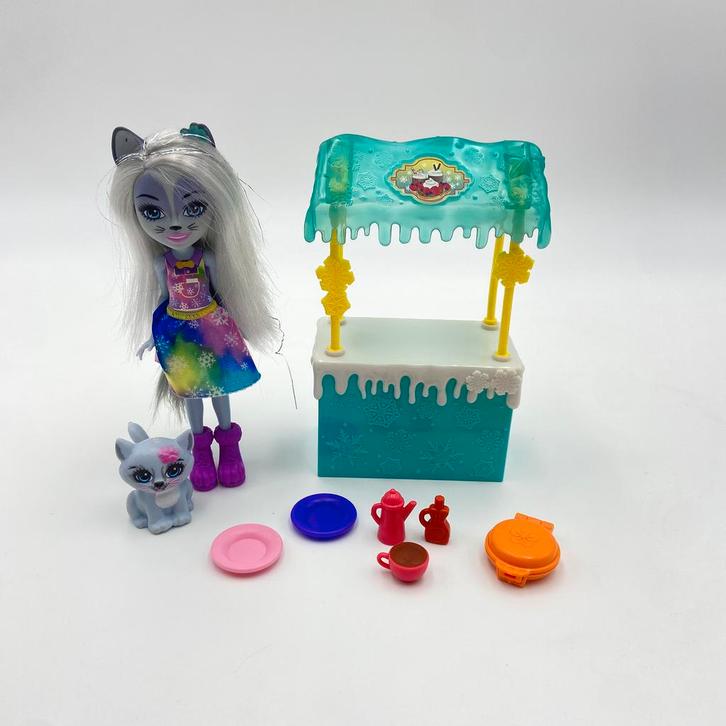 Enchantimals Cocoa Stand – Compleet (klei ontbreekt), Kinderen en Baby's, Speelgoed | Poppenhuizen, Zo goed als nieuw, Poppenhuispop