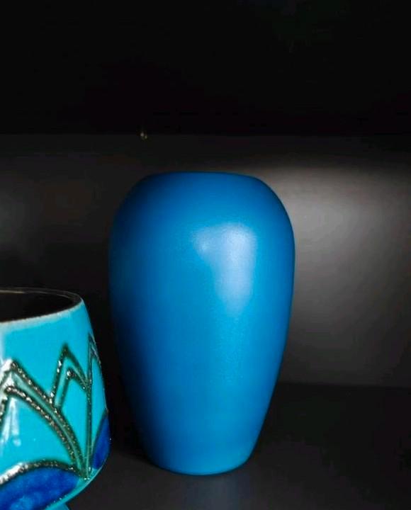 Fris Pauw blauwe jaren 80 vaas, Antiek en Kunst, Kunst | Designobjecten, Ophalen of Verzenden