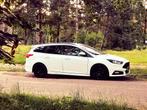 Ford Focus 2.0 Ecoboost 184KW Wagon 2015 Wit, Auto's, 15 km/l, 4 cilinders, Wit, Handgeschakeld