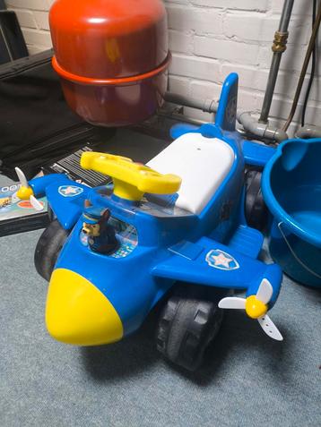 Paw Patrol Vliegtuig Loopauto met Accu – Met Chase Piloot beschikbaar voor biedingen
