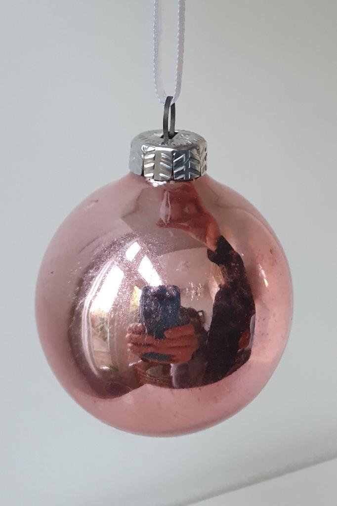 leuke roze vintage kerstbal, nu extra lage verzendkosten!, Diversen, Kerst, Gebruikt, Ophalen of Verzenden