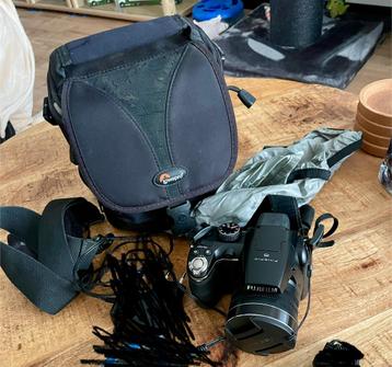 Fujifilm FinePix S4500 met cameratas beschikbaar voor biedingen