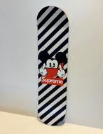 Skateboard by Supreme x mickey, Sport en Fitness, Skateboarden, Ophalen of Verzenden, Zo goed als nieuw, Skateboard
