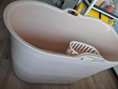 Zitbad Olivia 220L, 1x gebruikt, Huis en Inrichting, Badkamer | Complete badkamers, Zo goed als nieuw, Ophalen