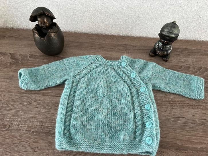 Handmade baby vestje maat 62-68., Kinderen en Baby's, Babykleding | Maat 62, Nieuw, Jongetje of Meisje, Truitje of Vestje, Ophalen of Verzenden