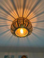 Sfeervolle plafondlamp van rotan – met prachtig lichtspel, Huis en Inrichting, Lampen | Plafondlampen, Ophalen, Zo goed als nieuw