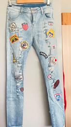 Jeans met applicaties, maat M, Ophalen, Zo goed als nieuw, Blauw, W28 - W29 (confectie 36)