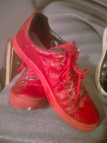 U class RAW Rode Sneakers Maat 41 - Goede Staat beschikbaar voor biedingen