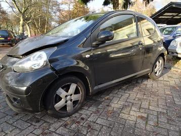 Toyota Aygo bj 2009 AUT 1.0 102000 km voor demontage. beschikbaar voor biedingen