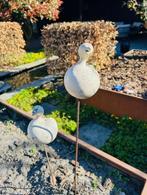 2 leuke vogels van steen op prikker voor decoratie de tuin, Ophalen of Verzenden, Gebruikt, Dierenbeeld