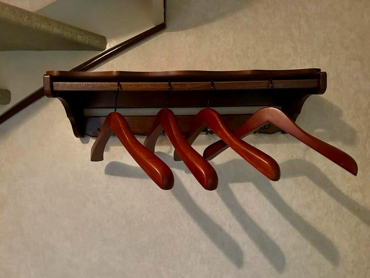 Mooie Houten kapstok met 4 hangers, Kleding | Dames, Kledingrekken, Gebruikt, Ophalen
