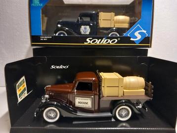 Ford V8 Brasseur rood of blauw Solido 1:18 KRD beschikbaar voor biedingen