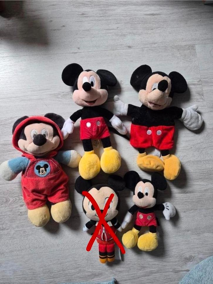 Mickey Mouse knuffels en handpop, Kinderen en Baby's, Speelgoed | Knuffels en Pluche, Zo goed als nieuw, Overige typen, Ophalen of Verzenden
