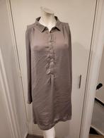 Super leuke grijze 10 Feet jurk maat M, Kleding | Dames, Jurken, Maat 38/40 (M), 10 Feet, Ophalen of Verzenden, Zo goed als nieuw