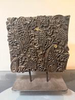 Antieke Indiase houten textielstempel op voet 19e eeuw, Ophalen of Verzenden