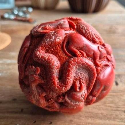 Chinese Cinnaber Lakbol Ø 9 cm, Antiek en Kunst, Antiek | Overige Antiek, Ophalen of Verzenden