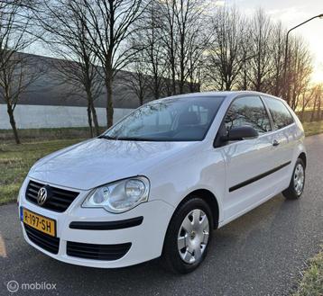 Volkswagen Polo 1.2 Easyline*PARKEERSENSOREN *NEW APK *AIRCO beschikbaar voor biedingen