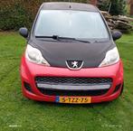 Peugeot 107 1.0 12V 3DR 2009 Rood, Auto's, Voorwielaandrijving, 4 stoelen, 68 pk, Handgeschakeld