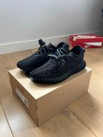 Yeezy 350 Pirate Black 38, Zwart, Nieuw, Ophalen of Verzenden, Sneakers of Gympen