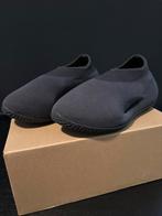 Yeezy knit runner fade onyx, Kleding | Heren, Schoenen, Ophalen of Verzenden, Zo goed als nieuw, Zwart