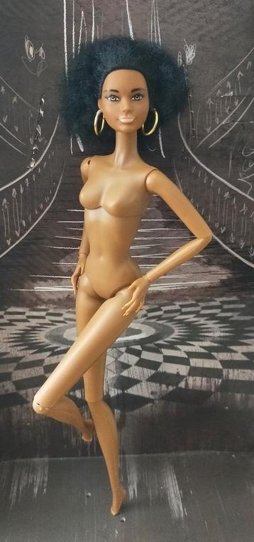 Barbie AA Mizi Fashion Doll Boddy Ooak  beschikbaar voor biedingen