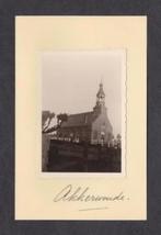 Foto Akkerwoude Kerk Kerkhof Graven Jaren 30., Ophalen of Verzenden, Foto, Zo goed als nieuw, Voor 1940
