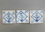 3 Delftse tulpen tegels, 17e eeuw., Antiek en Kunst, Ophalen of Verzenden