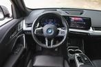 BMW iX1 xDrive30 High Executive M Sport / Panoramadak / Trek, Gebruikt, Zwart, Met garantie (alle), 420 min
