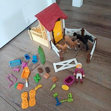 Playmobil Country Paardenstal 3694 beschikbaar voor biedingen